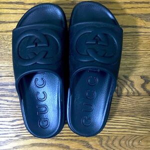G G slides slippers